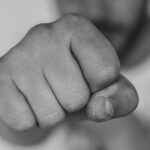 Self-Expression: How to Write 100 Words About Yourself That Impress