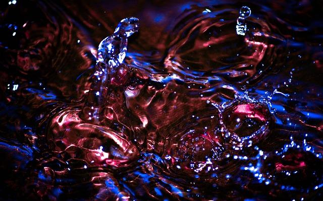 Capturing Smiles: Tips for Describing Facial Expressions 6 The Role of Context in Interpreting Facial Expressions