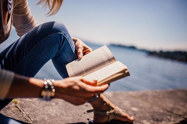 How Reading Can Reduce Stress and Improve Mental Health